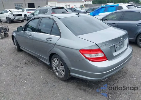 2008 Mercedes-Benz C 300 Luxury/Sport из США, поврежденный, VIN WDDGF54X88F082138